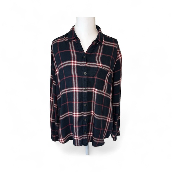 Abercrombie & Fitch Tops - Abercrombie & Fitch Navy and Red Plaid Flannel Shirt